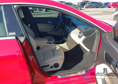 2016 Mercedes-Benz Cla 250 4Matic z USA, uszkodzony, nr VIN WDDSJ4GB5GN364955